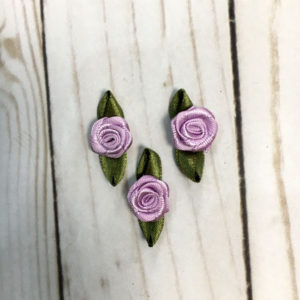 Aplicación para coser flores lila